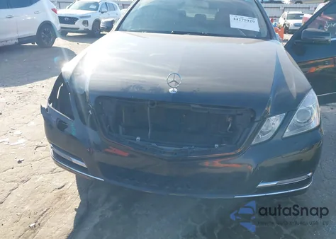 2013 Mercedes-Benz E 350 из США, поврежденный, VIN WDDHF5KB7DA690123